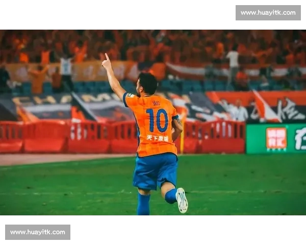 泰山失球路易斯沮丧 彭啸暖心安慰彰显兄弟情谊